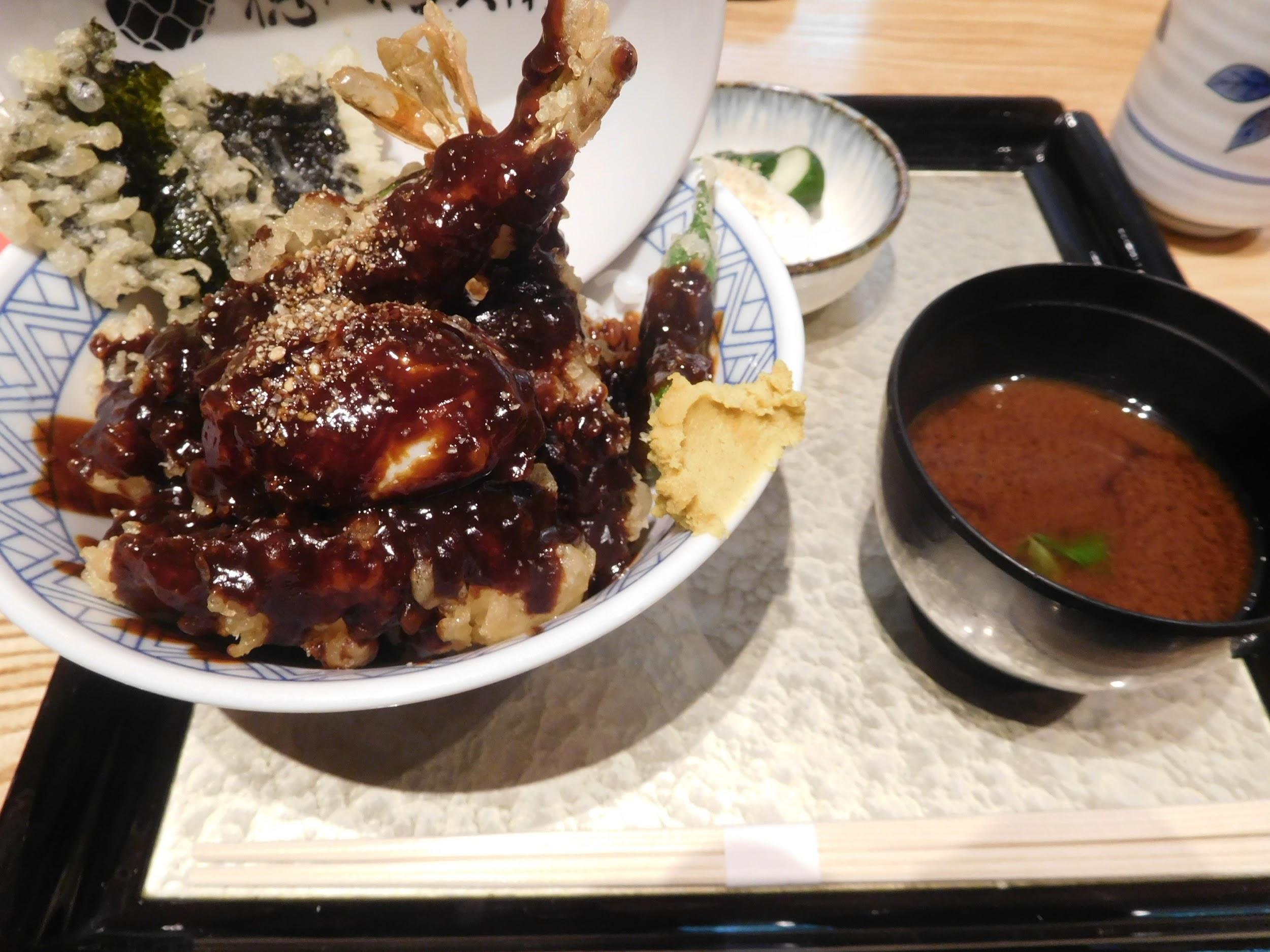 名古屋名物名古屋味噌天丼(税抜1200円)