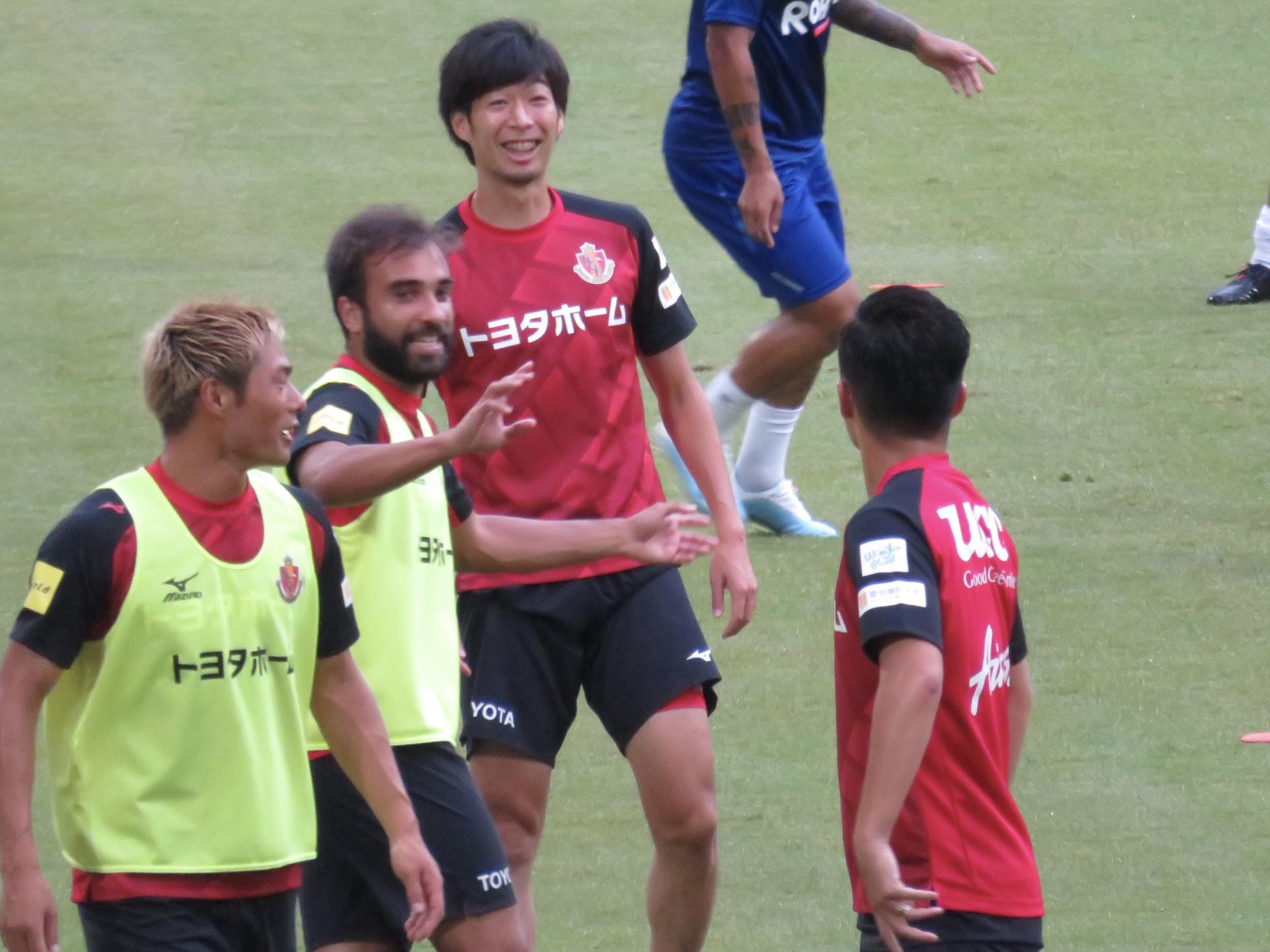 シャビ、赤崎と。